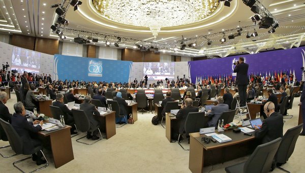 Putin presents evidence of illegal ISIS oil trade at G20