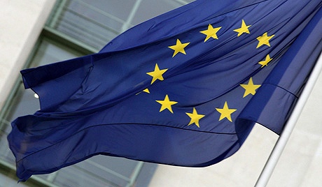 EU foreign ministers to decide on whether to lift Syria...