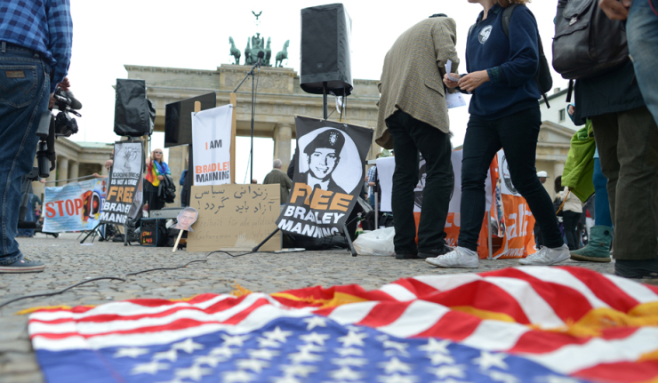 Will Obama answer Manning’s letter and reduce his...