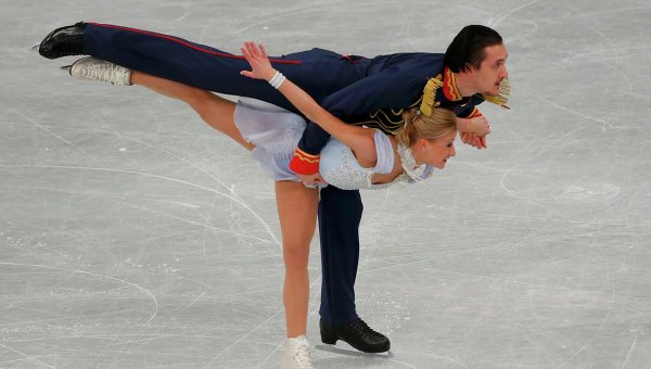 Russian Figure Skating Duo Breaks World Record at Euro...