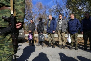 Ukrainian soldiers during a prisoner exchange in Lugansk on Oct 29, 2015