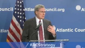 Former National Security Advisor Stephen Hadley speaking before the Atlantic Council. 
