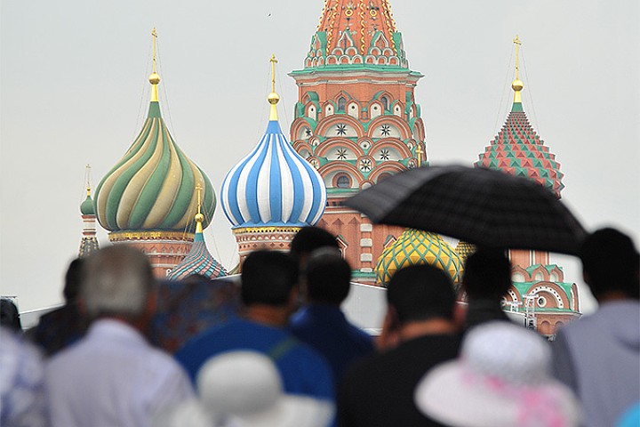 Europeans Share Their Travel Experiences in Moscow