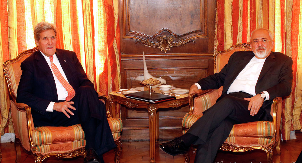 US State Secretary, Iranian Foreign Minister Begin Talks...