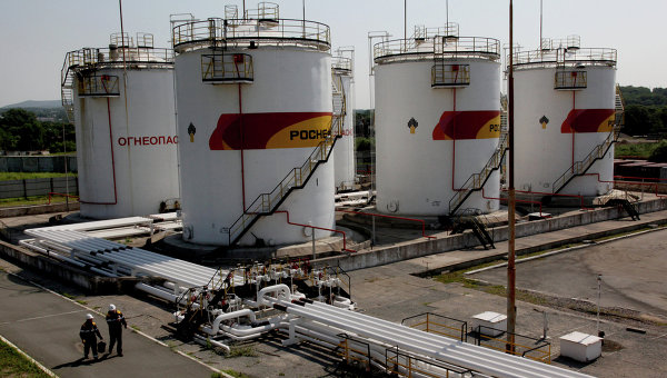Rosneft CEO Pushes For Large Oil Industry Tax Cut - Report