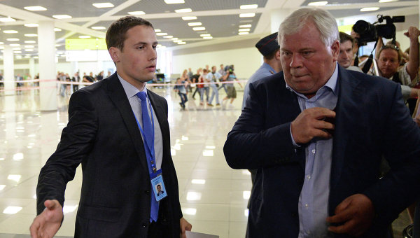 Snowden Requests Asylum in Russia – Lawyer
