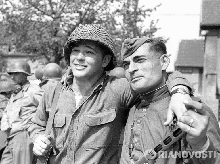 Вспоминая времена, когда американцы и русские сражались...