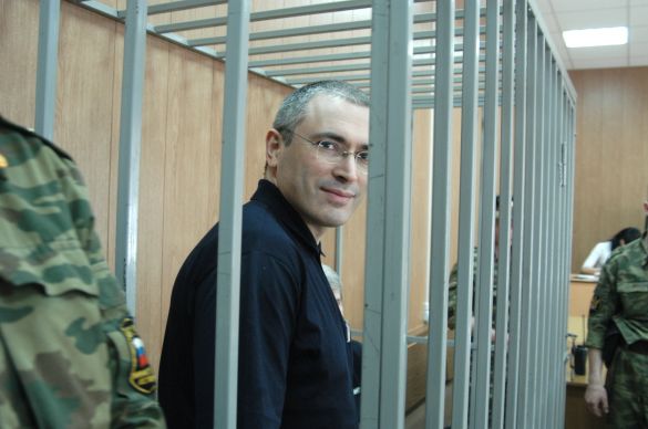 Khodorkovsky to Walk Free in 2014