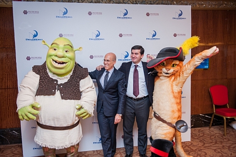 DreamWorks to build three theme parks in Russia